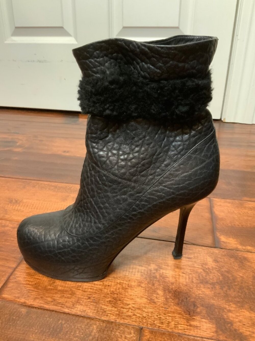 Yves Saint Laurent Black Leather Tribtoo Black Shearling Booties Sz 6.5 | 36.5 - Picture 3 of 8